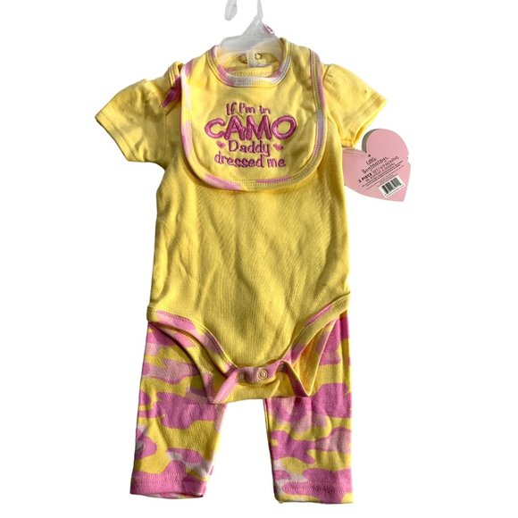 Little Beginnings Other - New Little Beginnings Girl Baby Infant Size 6 9 Months 2 pc Set Outfit Bib 1 pie